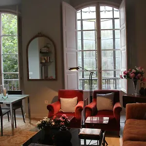  Apartment Luxurious 2 Bedroom Flat In A Historic Building Spanien